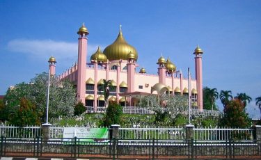 Masjid Bahagian Kuching (Masjid Bandaraya Kuching) Sarawak